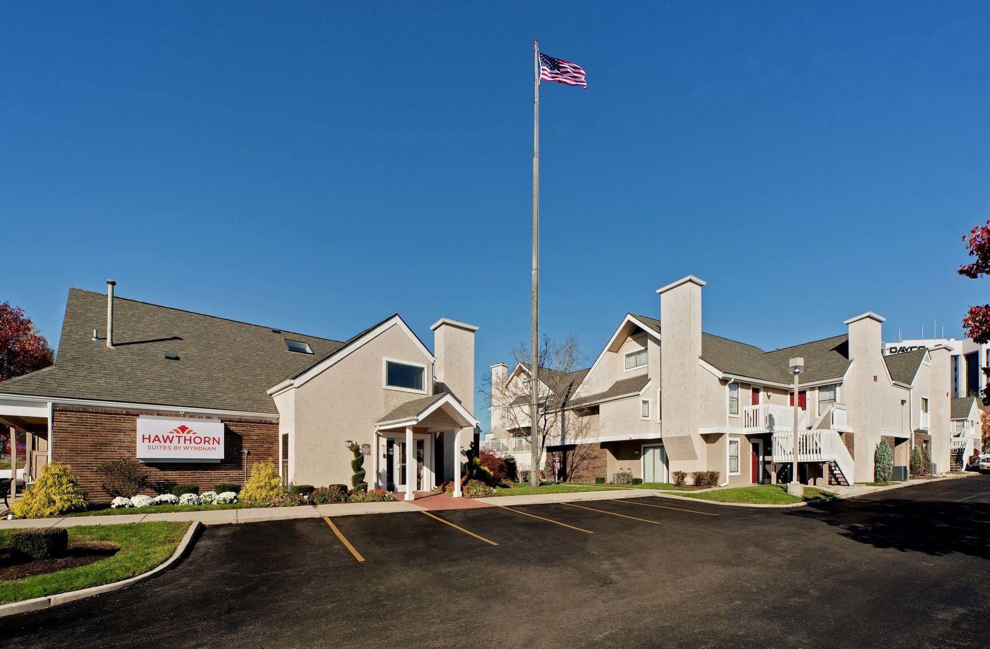 Hawthorn Suites Dayton South Miamisburg Bagian luar foto