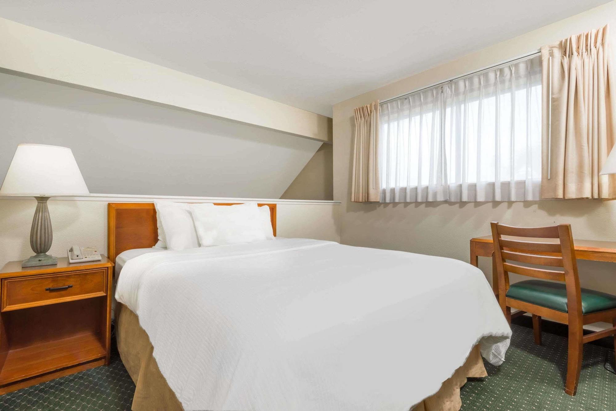 Hawthorn Suites Dayton South Miamisburg Bagian luar foto